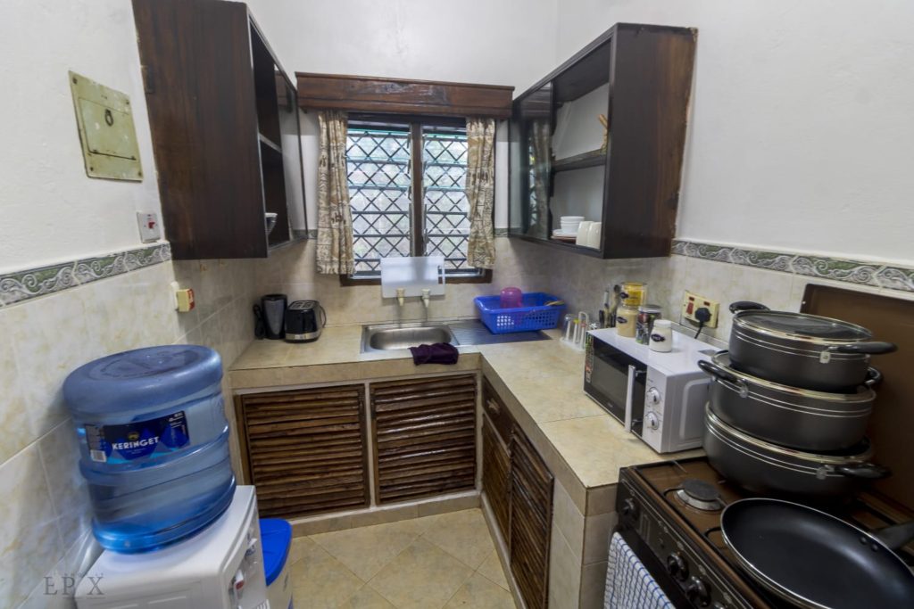 How to Decorate Your Airbnb on a Budget Without Sacrificing Style