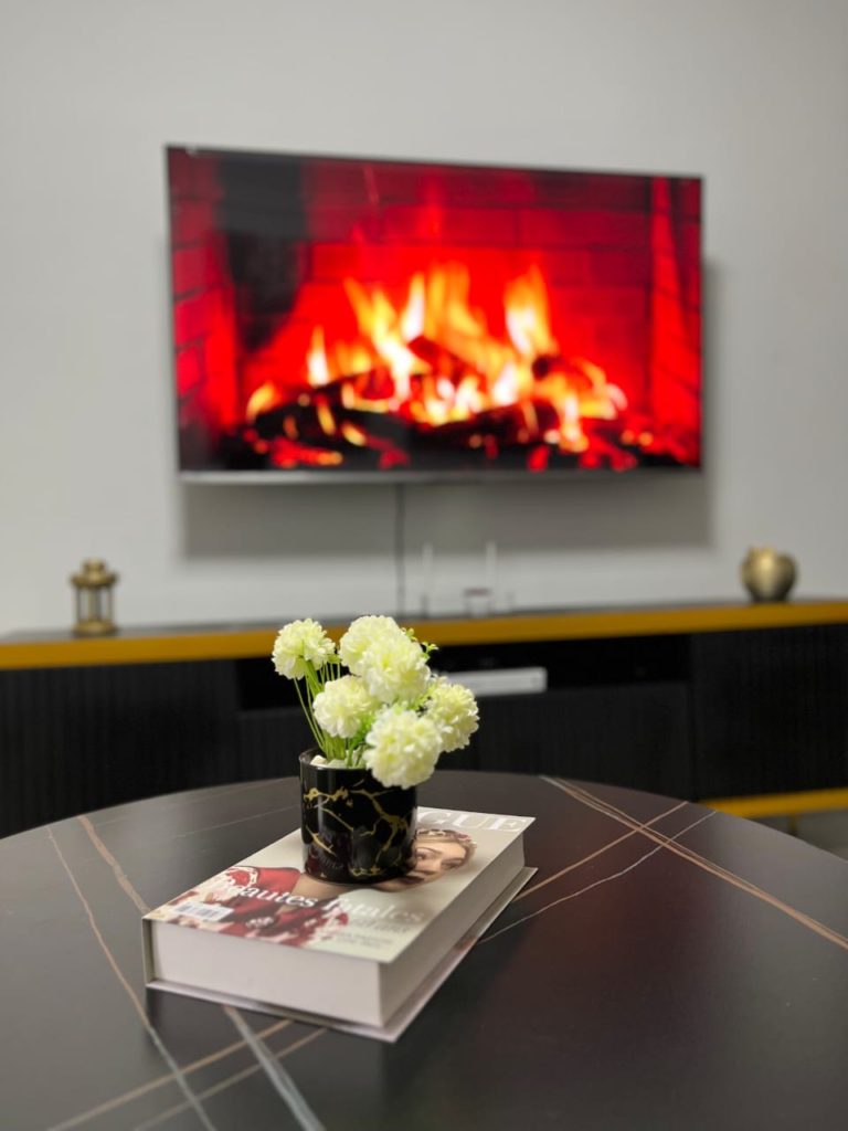 Airbnb Rental Agent in Kenya – Self-Management vs Professional Strategy