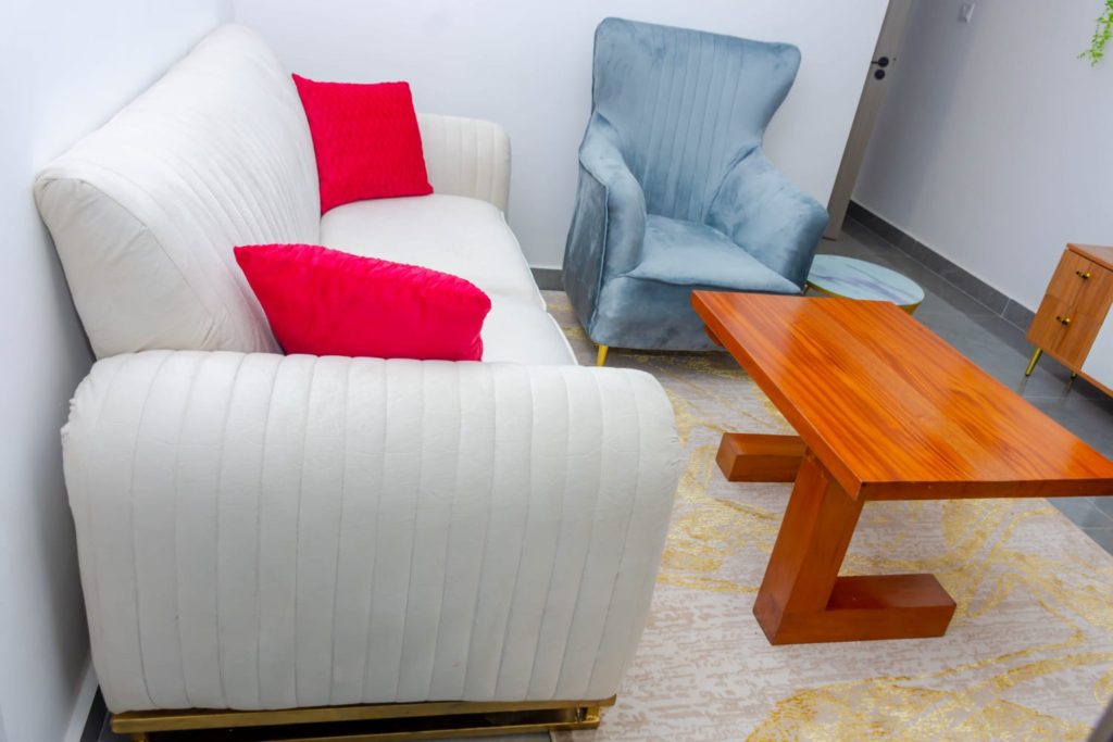 Responsible Travel in Kenya: What Modern Guests Expect from Hosts