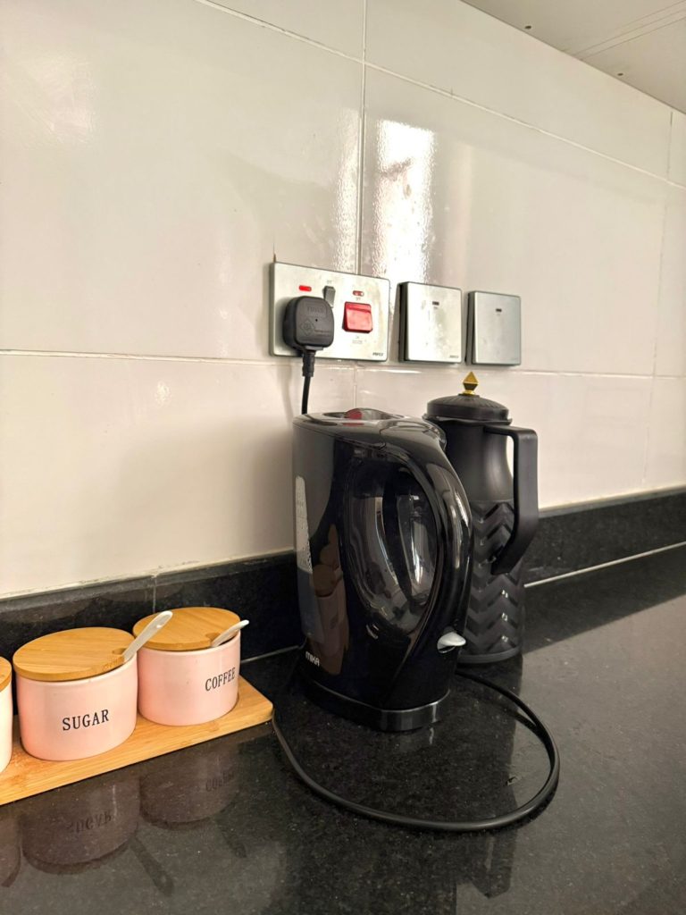 Airbnb vs Hotel: Understanding the Core Difference